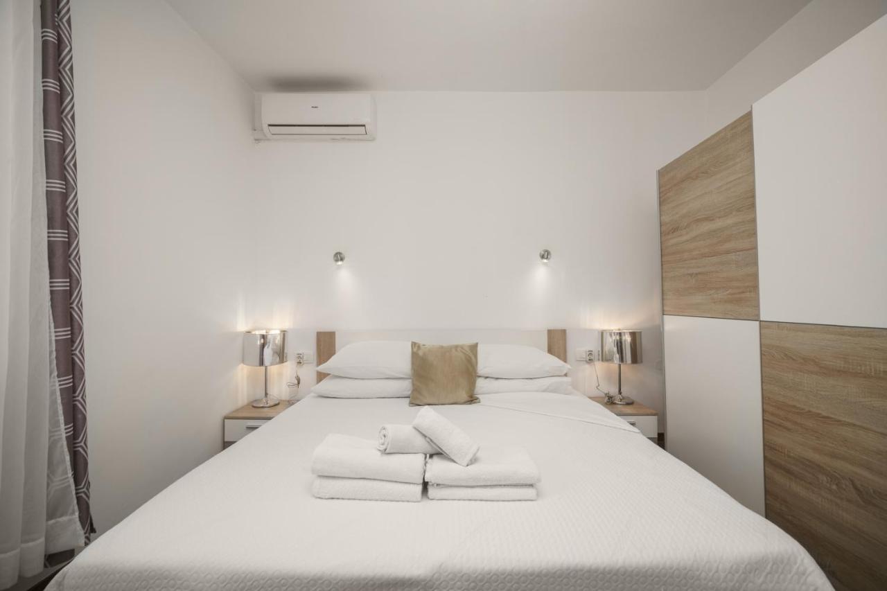 Heritage In Center With Pool- Vodice